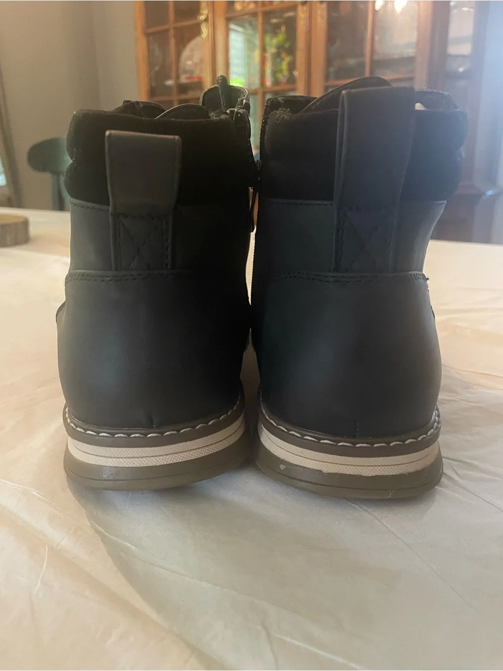 Men's Black Lace-Up Ankle Boots with Cushioned Collar